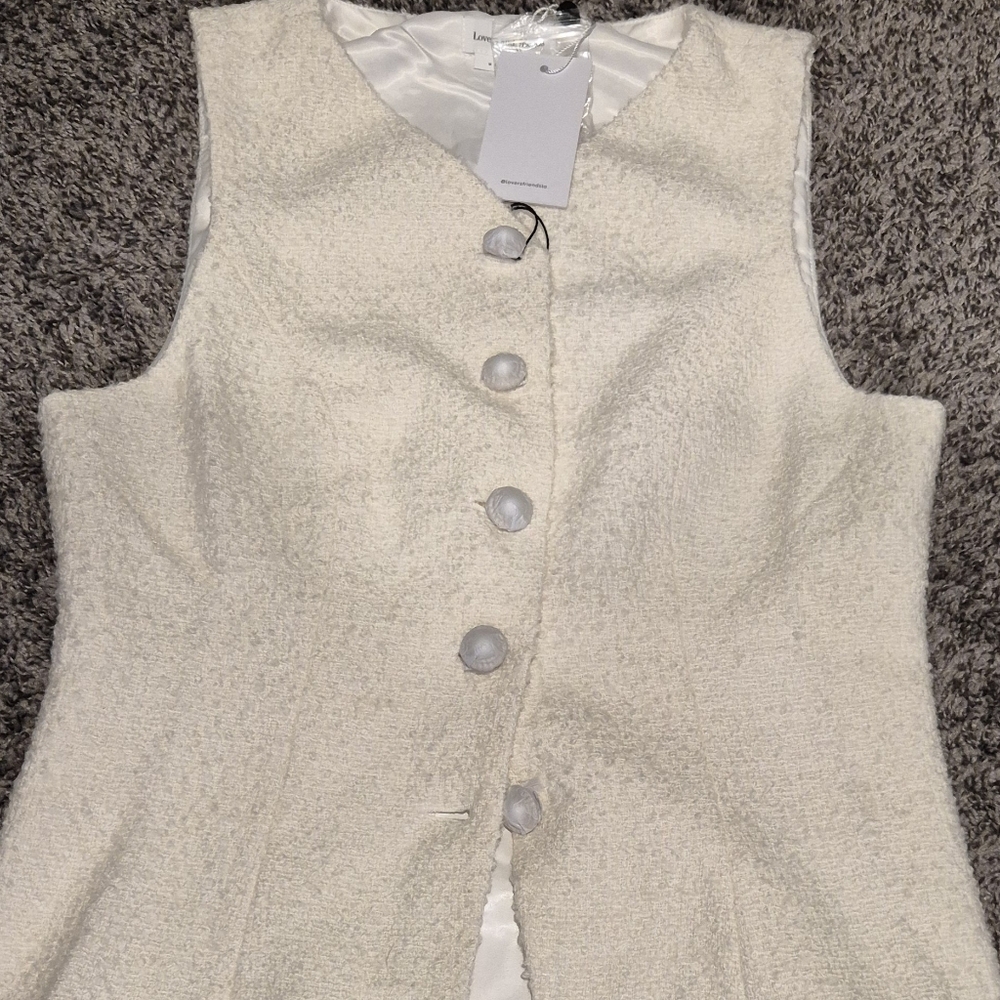 Lovers + Friends White Sleeveless Shirt and Skort set - Picture 5 of 9
